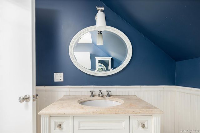 1400 Calves Neck Road, Southold, NY 11971