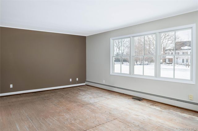 1400 Calves Neck Road, Southold, NY 11971