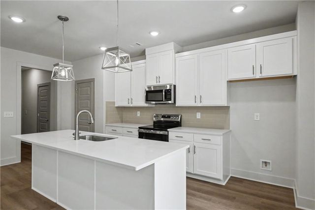 4241 Fern River Trail 9, Norcross, GA 30093