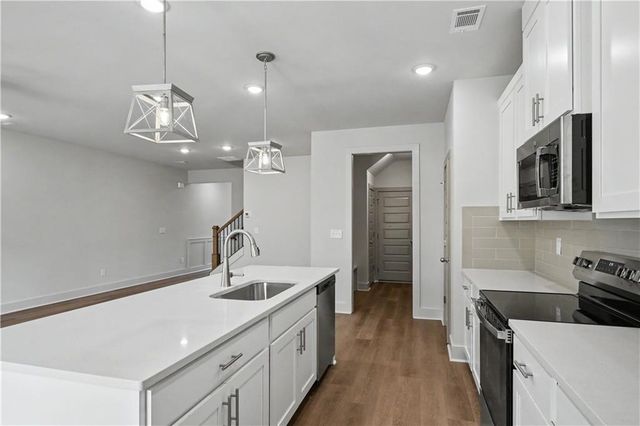 4241 Fern River Trail 9, Norcross, GA 30093