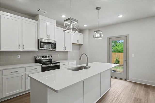 4241 Fern River Trail 9, Norcross, GA 30093