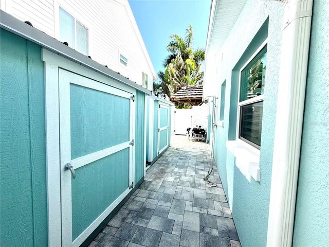 980 BOCA CIEGA ISLE DRIVE, St Pete Beach, FL 33706