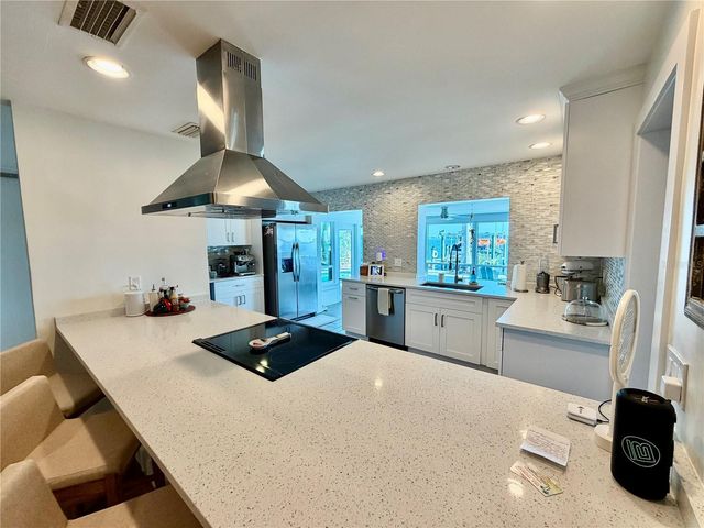 980 BOCA CIEGA ISLE DRIVE, St Pete Beach, FL 33706