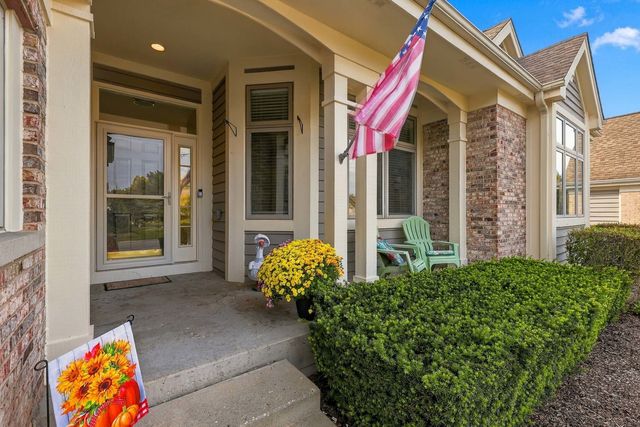 151 Course Drive, Lake In The Hills, IL 60156