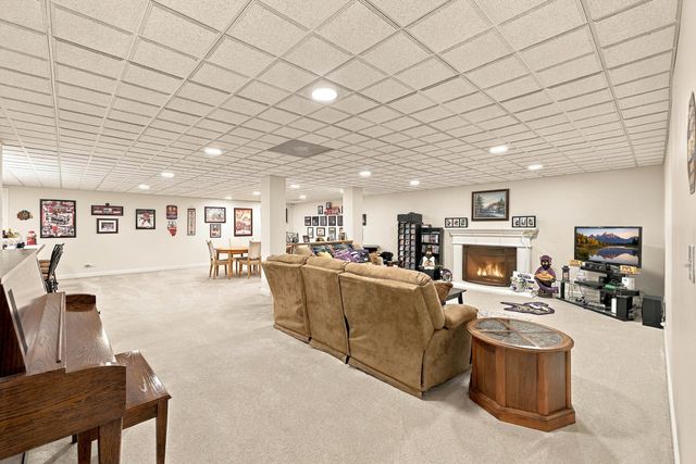 151 Course Drive, Lake In The Hills, IL 60156