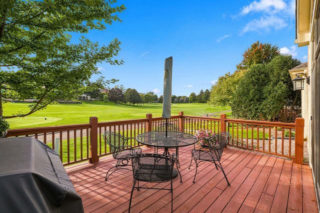 151 Course Drive, Lake In The Hills, IL 60156