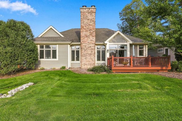 151 Course Drive, Lake In The Hills, IL 60156