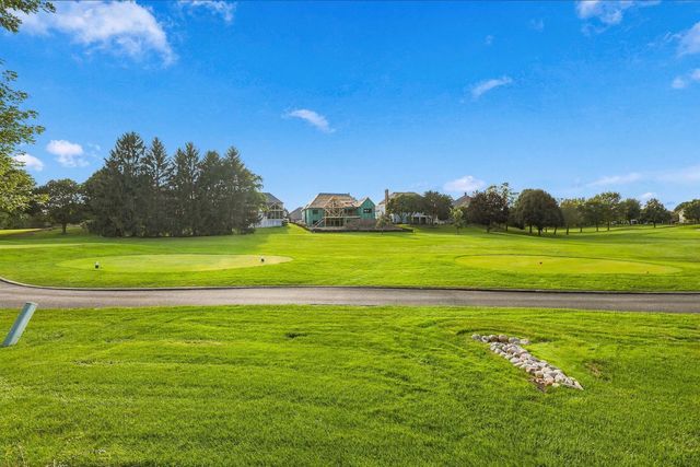151 Course Drive, Lake In The Hills, IL 60156