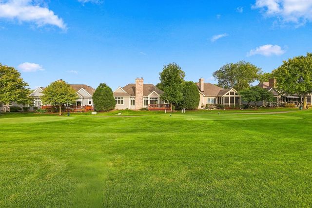151 Course Drive, Lake In The Hills, IL 60156