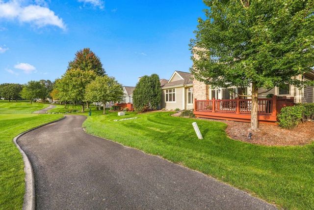151 Course Drive, Lake In The Hills, IL 60156
