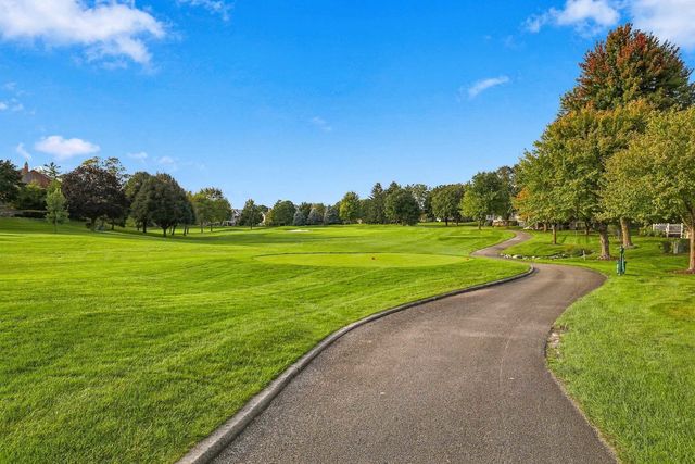 151 Course Drive, Lake In The Hills, IL 60156