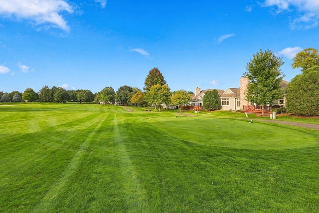 151 Course Drive, Lake In The Hills, IL 60156
