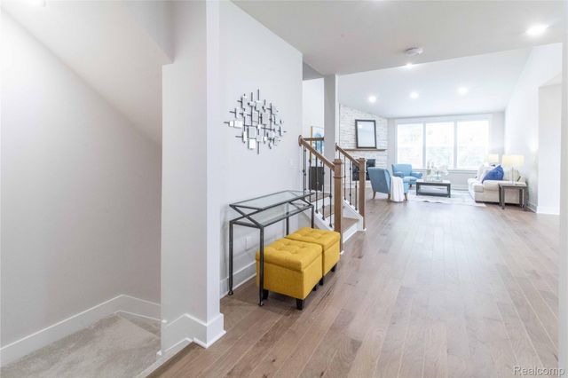 5532 Timber Glen Court, Ann Arbor, MI 48108