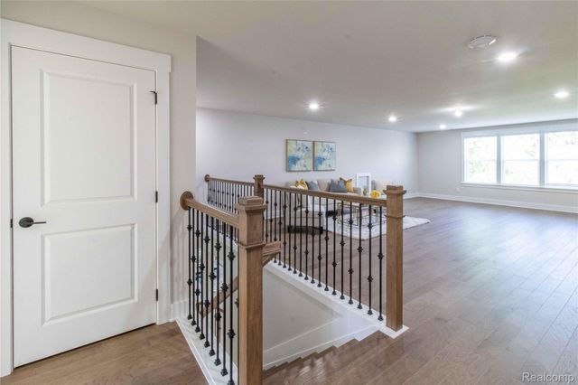 5532 Timber Glen Court, Ann Arbor, MI 48108