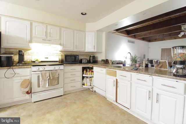 24 CHATHAM CT, Dover, DE 19901