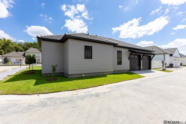 2713 Pointe-marie Dr, Baton Rouge, LA 70820