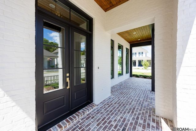 2713 Pointe-marie Dr, Baton Rouge, LA 70820