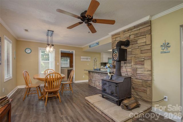 84 Sheets Farm Road, Bakersville, NC 28705