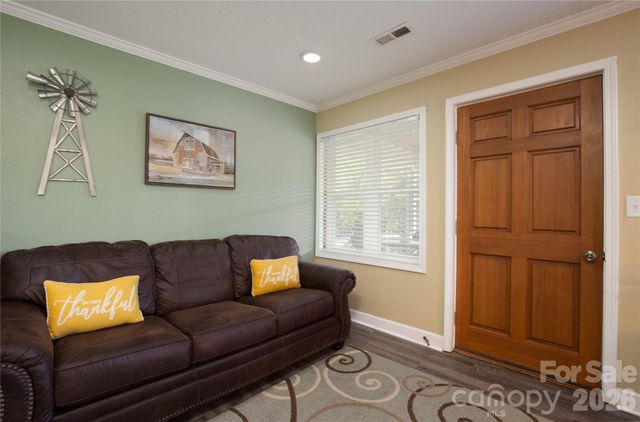 84 Sheets Farm Road, Bakersville, NC 28705