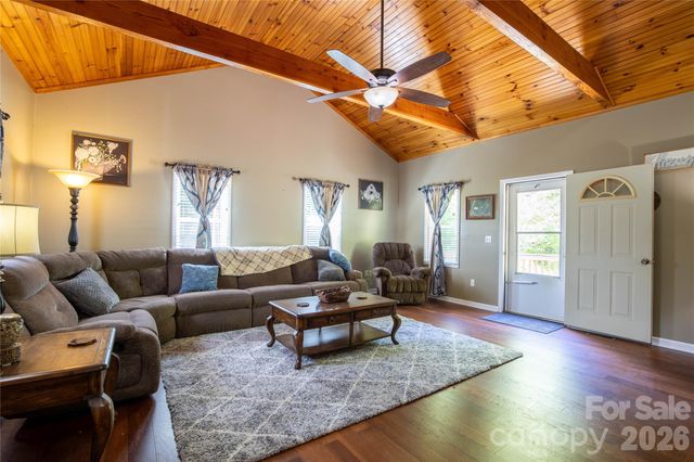 84 Sheets Farm Road, Bakersville, NC 28705