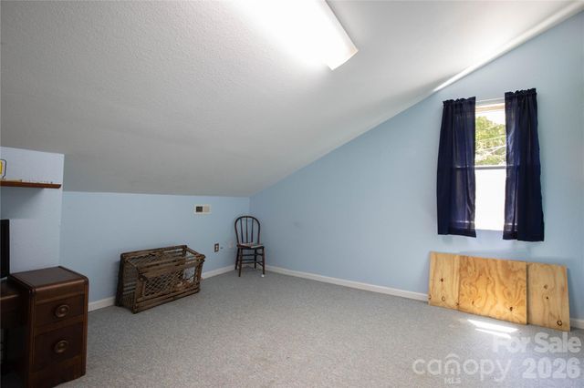 84 Sheets Farm Road, Bakersville, NC 28705