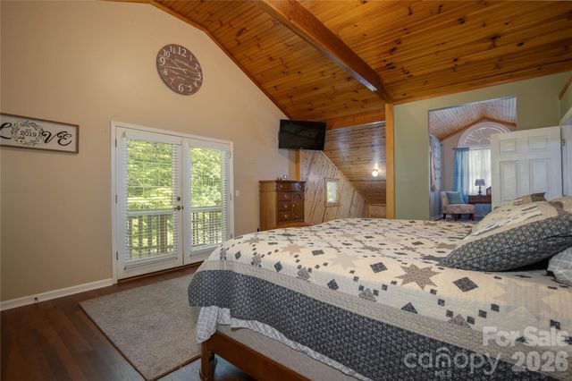 84 Sheets Farm Road, Bakersville, NC 28705
