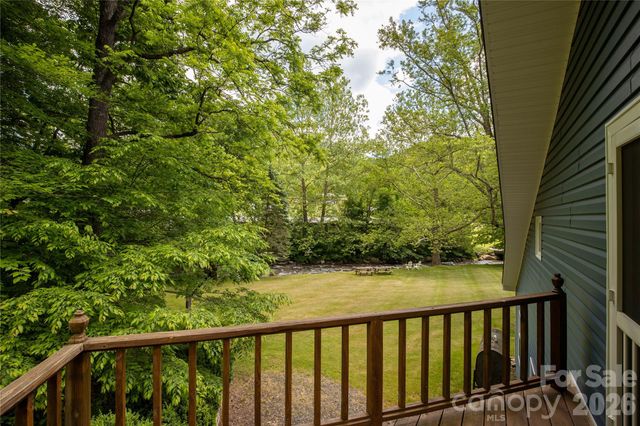 84 Sheets Farm Road, Bakersville, NC 28705