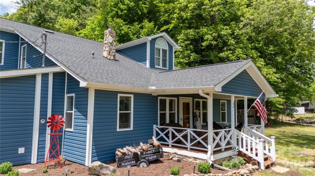 84 Sheets Farm Road, Bakersville, NC 28705