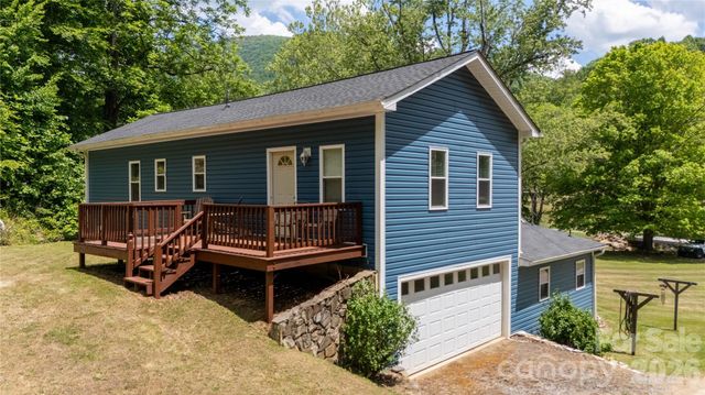 84 Sheets Farm Road, Bakersville, NC 28705