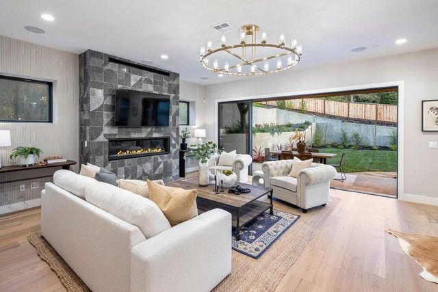 180 Castle Hill Ranch Rd, Walnut Creek, CA 94595