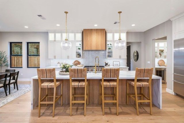 180 Castle Hill Ranch Rd, Walnut Creek, CA 94595