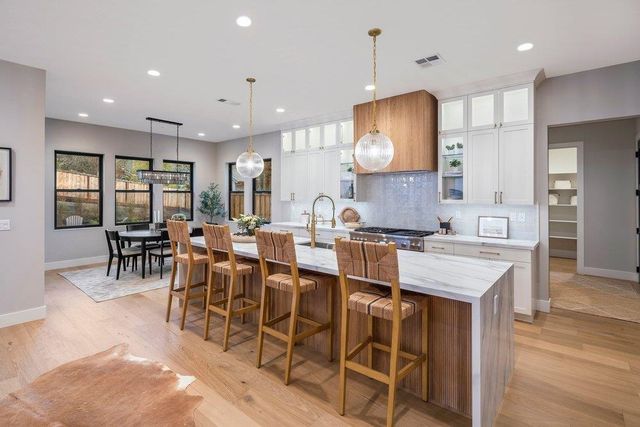 180 Castle Hill Ranch Rd, Walnut Creek, CA 94595