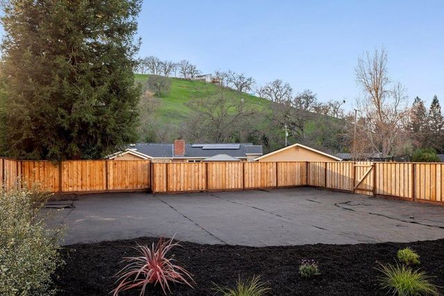 180 Castle Hill Ranch Rd, Walnut Creek, CA 94595