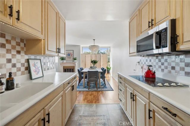 14141 Dickens 312, Sherman Oaks, CA 91423