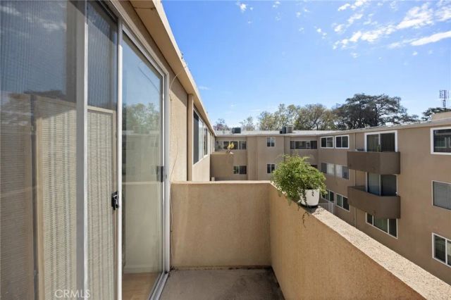 14141 Dickens 312, Sherman Oaks, CA 91423