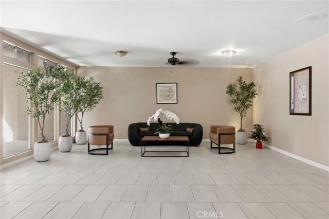14141 Dickens 312, Sherman Oaks, CA 91423