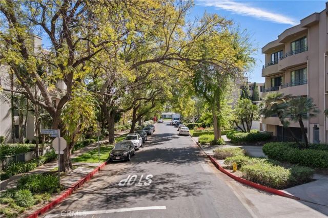 14141 Dickens 312, Sherman Oaks, CA 91423