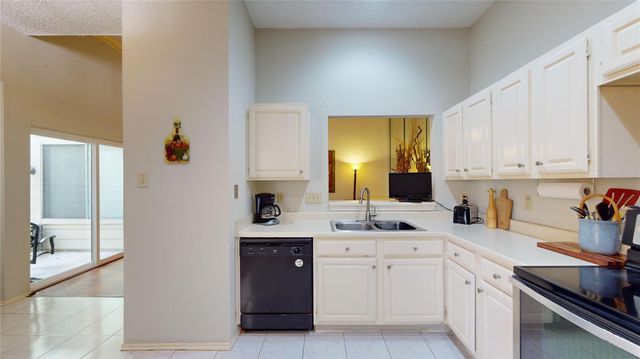 3011 Flower Field Lane, Pearland, TX 77584