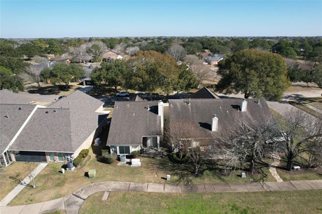 3011 Flower Field Lane, Pearland, TX 77584