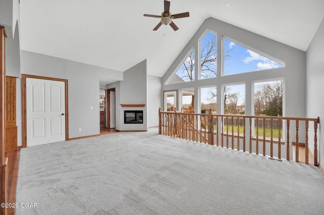 913 W Briarbrook Lane, Carl Junction, MO 64834