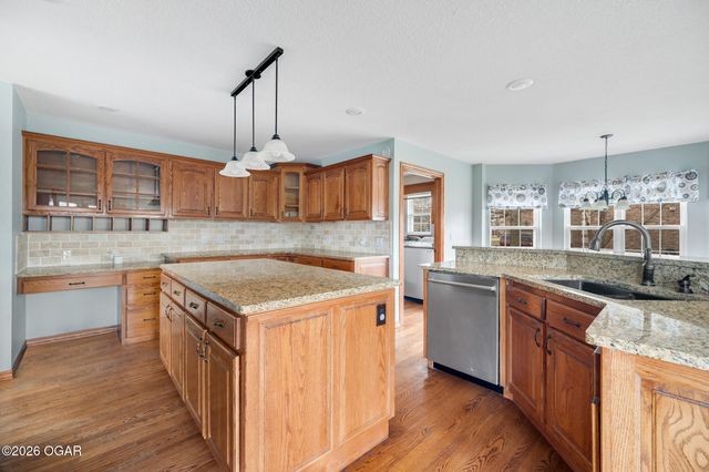 913 W Briarbrook Lane, Carl Junction, MO 64834