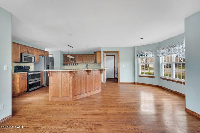 913 W Briarbrook Lane, Carl Junction, MO 64834