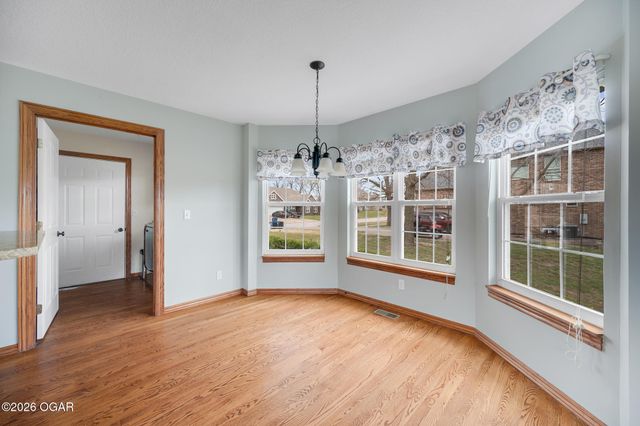 913 W Briarbrook Lane, Carl Junction, MO 64834