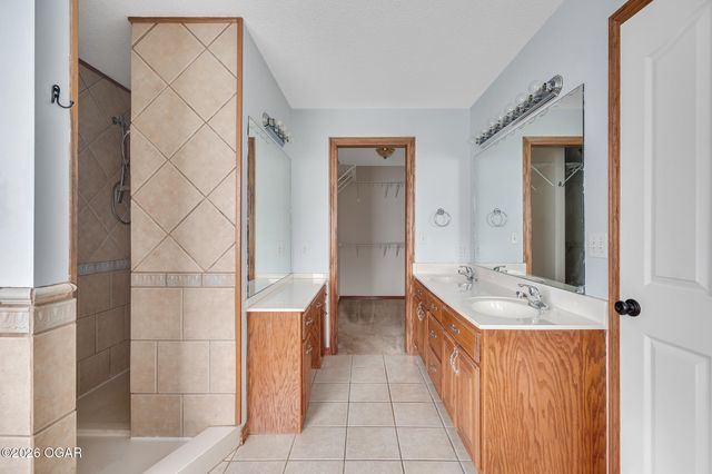 913 W Briarbrook Lane, Carl Junction, MO 64834