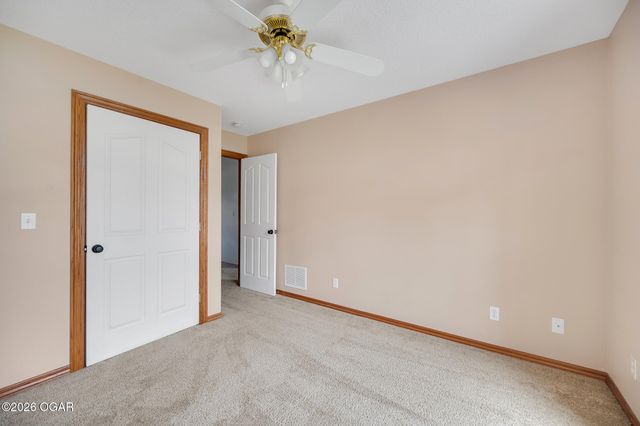 913 W Briarbrook Lane, Carl Junction, MO 64834