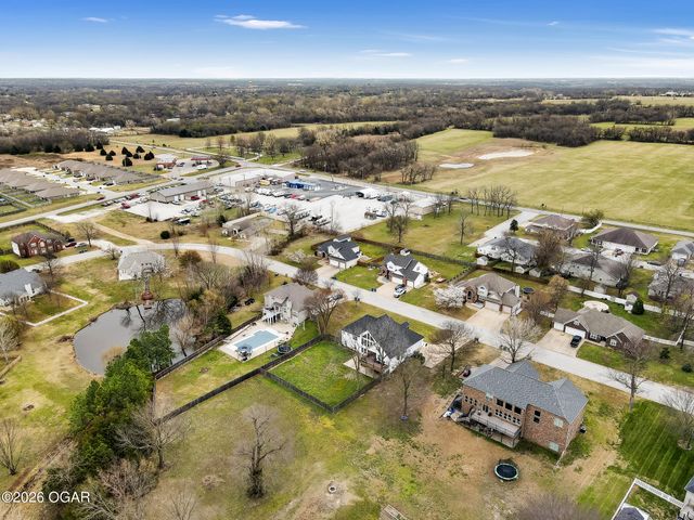 913 W Briarbrook Lane, Carl Junction, MO 64834