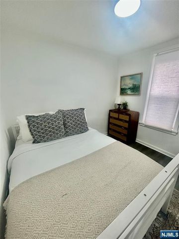10 McDougall Street, Jersey City, NJ 07304