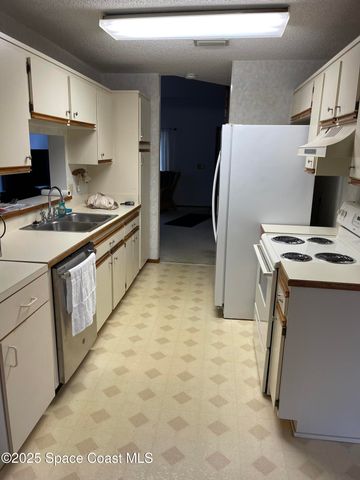 1547 Clover Circle, Melbourne, FL 32935