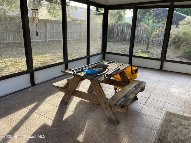 1547 Clover Circle, Melbourne, FL 32935