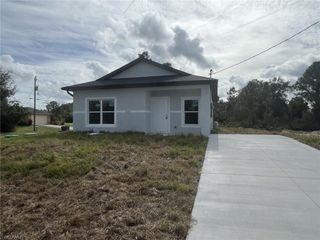 2507 52nd ST W, Lehigh Acres, FL 33971